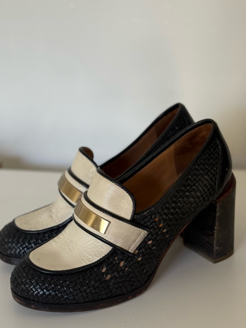 SEE BY CHLOE EU 38 Black and Cream Women's Block Heel Loafers with Gold Accent - Picture 4 of 8